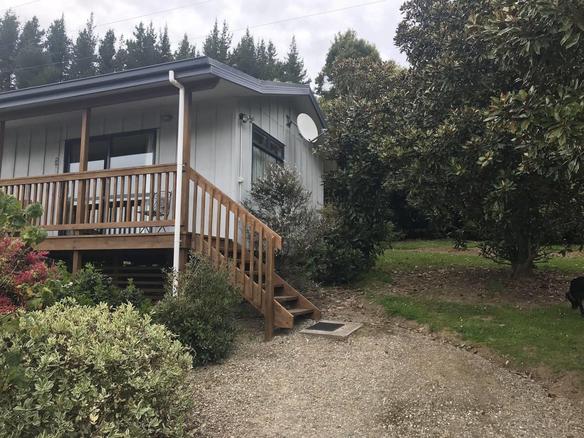 Terraced Chalets Motueka Exterior photo